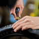 Фото Інтегрований інструмент для безкамерок Lezyne Tubeless Insert Kit, Black, Y14 (4710582 542916) № 11 из 12