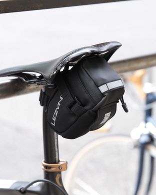 Підсідельна сумка та набір аксесуарів Lezyne M-Caddy Sport Kit, 0.4 л, Black, Y13 (4712805 982929)