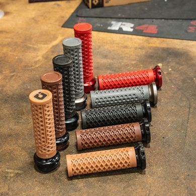 Гріпси ODI Grips Vans&reg; Lock-On Grips, Limited Edition, Gum with Checkerboard White Clamps (D30VNGR-W)