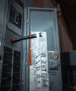 Ліхтар ручний Nebo Inspector 500+ (NB NEB-POC-1000--G)