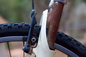 Як прибрати іржу з велосипеда?